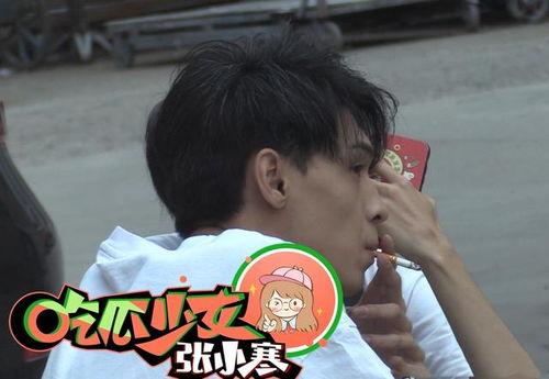 网友爆料秦霄贤视频,网友热议背后的真相揭秘 第1张 网友爆料秦霄贤视频,网友热议背后的真相揭秘 第1张